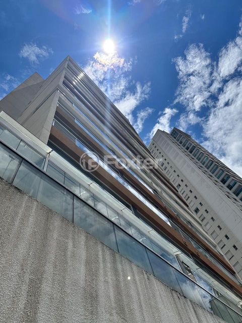 Image 10 - 970206