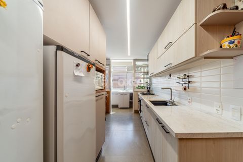 Image 32 - 970261