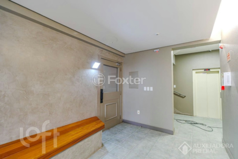 Image 32 - 970599
