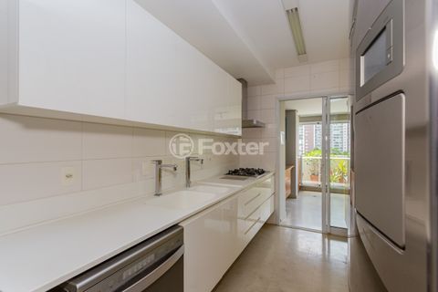 Image 34 - 970618