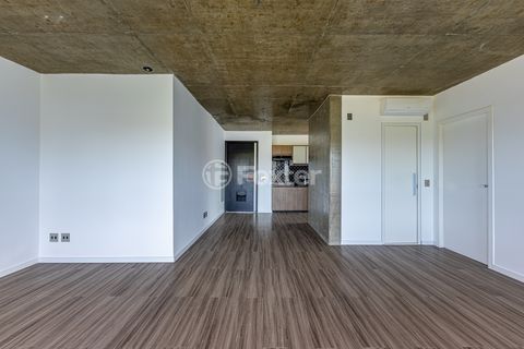 Image 8 - 970690