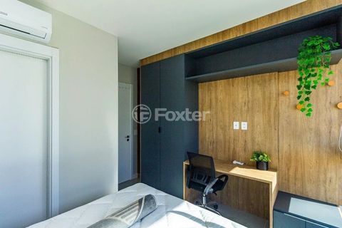 Image 4 - 970744