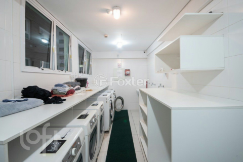 Image 6 - 970944