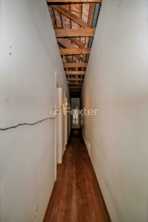 Image 8 - 971000