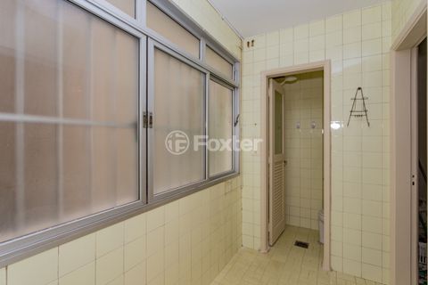 Image 15 - 971337