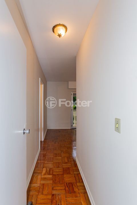 Image 7 - 971337