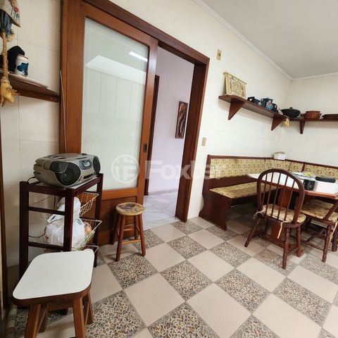 Image 12 - 971483
