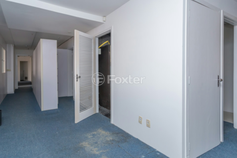 Image 11 - 971745