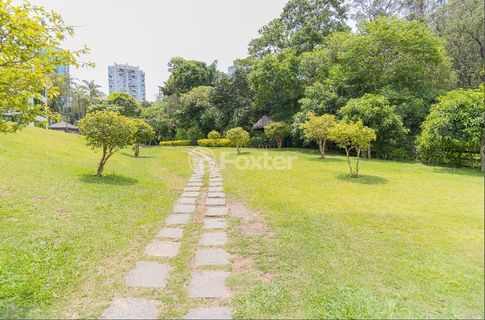 Image 33 - 971813