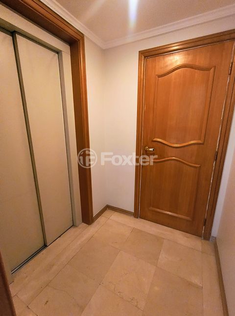 Image 37 - 971813