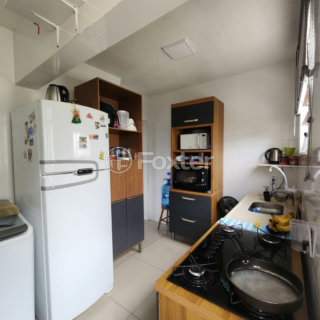 Image 8 - 972105