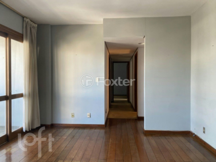 Image 7 - 972372
