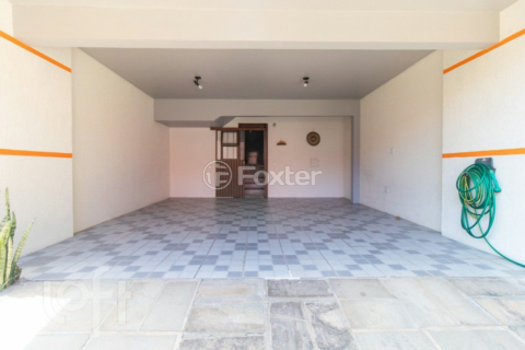 Image 44 - 972477