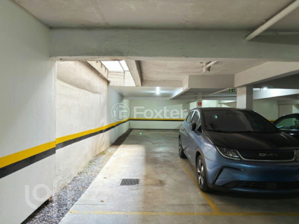 Image 32 - 972517