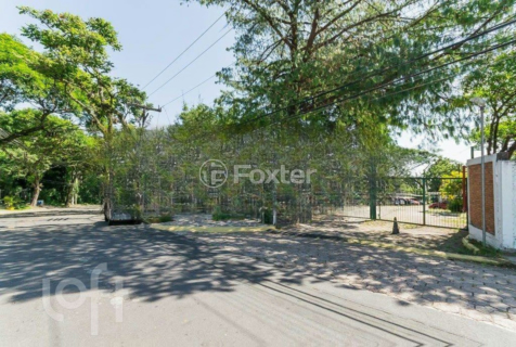 Image 11 - 972540