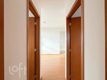Image 21 - 972556