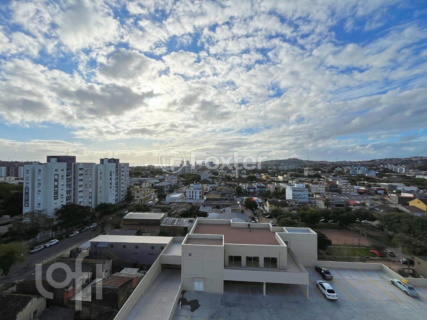 Image 33 - 972556