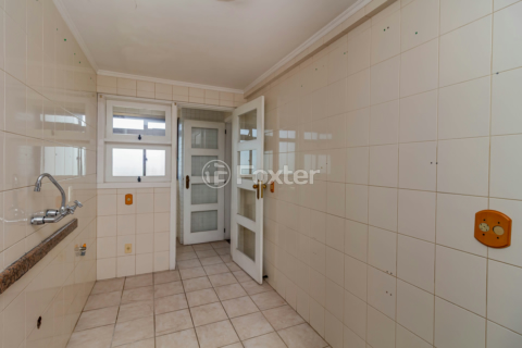 Image 29 - 972626