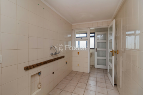 Image 30 - 972626