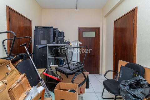 Image 8 - 972631
