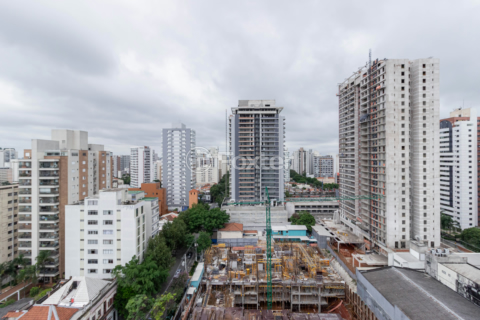 Image 19 - 972666