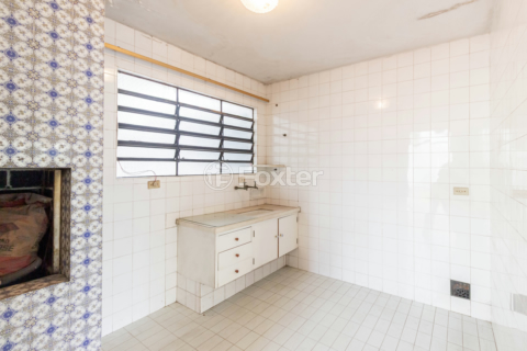 Image 31 - 972737