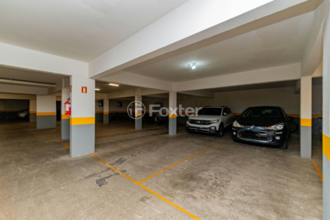 Image 32 - 972974