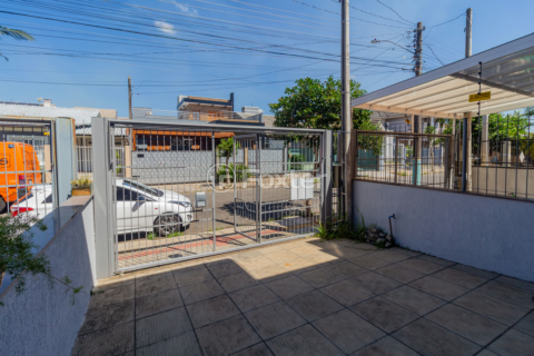 Image 32 - 973195