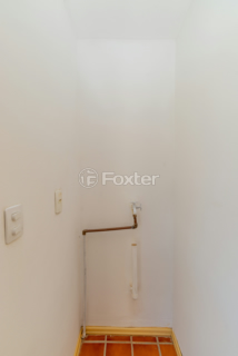 Image 35 - 973343