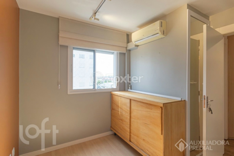 Image 34 - 973379