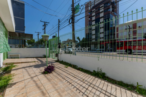 Image 45 - 973403