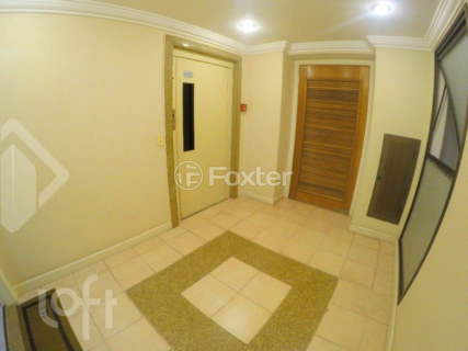 Image 30 - 973438