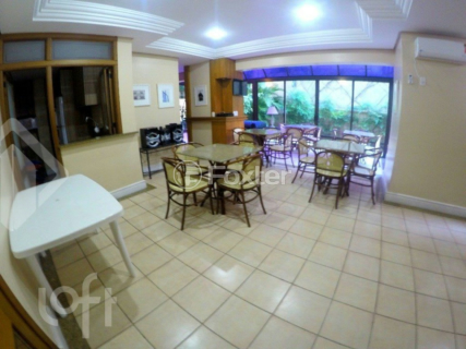 Image 27 - 973438
