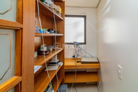 Image 38 - 973490