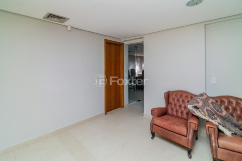 Image 7 - 973493