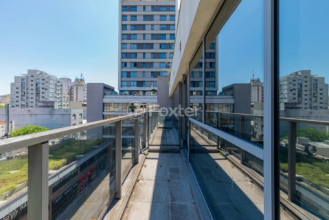 Image 3 - 973496