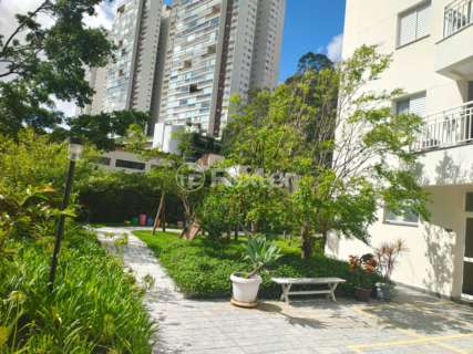Image 21 - 973573