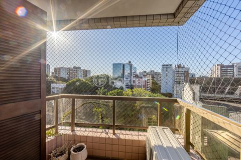 Image 11 - 973602