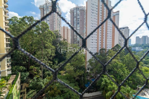 Image 4 - 973810