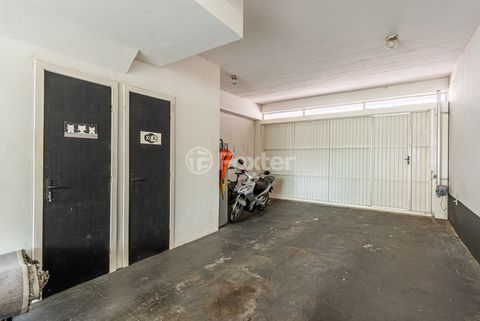 Image 32 - 973813