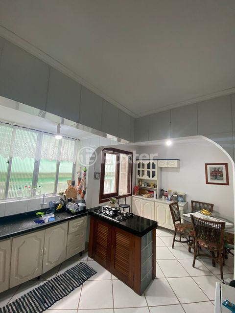 Image 19 - 973815