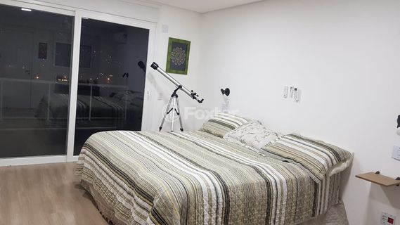 Image 4 - 973920