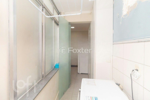 Image 34 - 979026