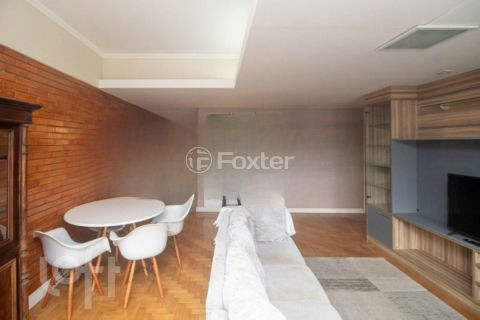 Image 3 - 979026