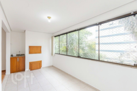 Image 34 - 979044