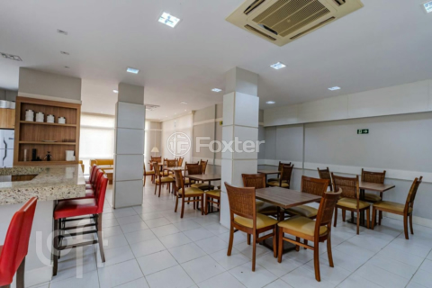 Image 35 - 979055