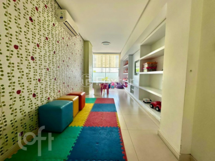 Image 31 - 979117