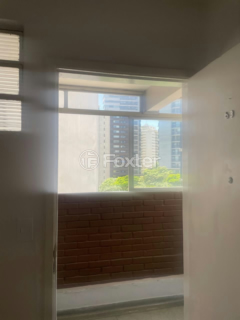 Image 7 - 979181
