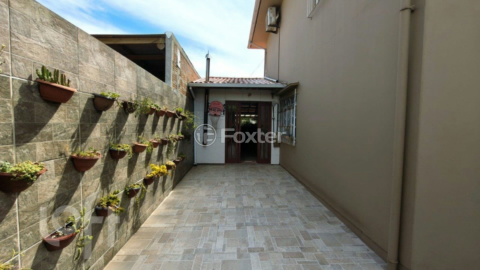 Image 39 - 979220