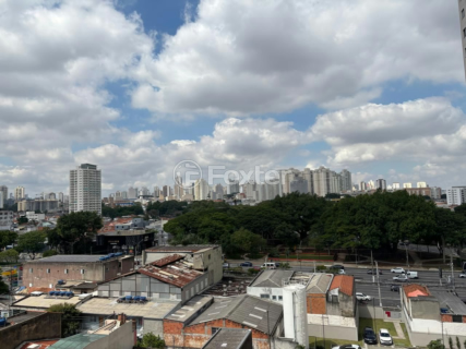 Image 12 - 979221